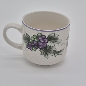 Vintage Totally Today Ceramic Grape Vine Coffee Cup